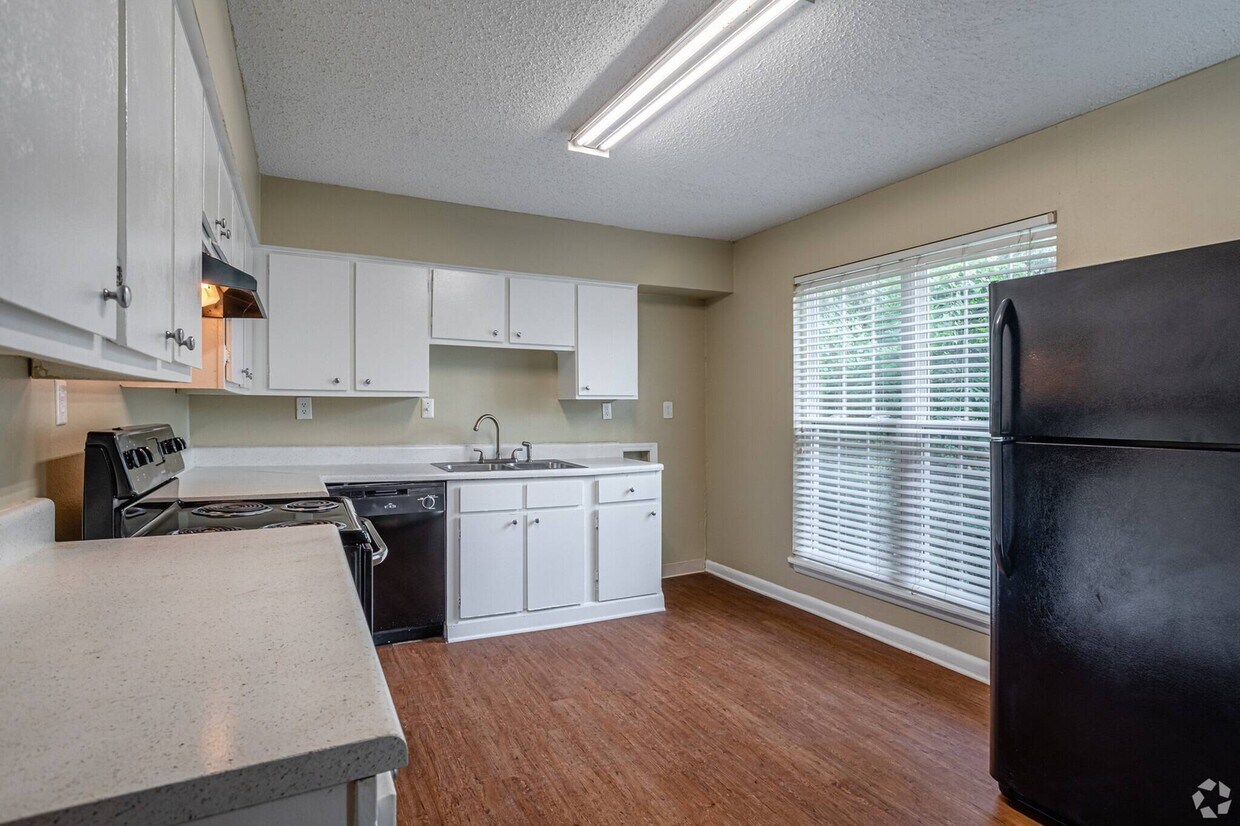 ReNew on Cantrell 8101 Cantrell Rd Little Rock, AR Apartments for