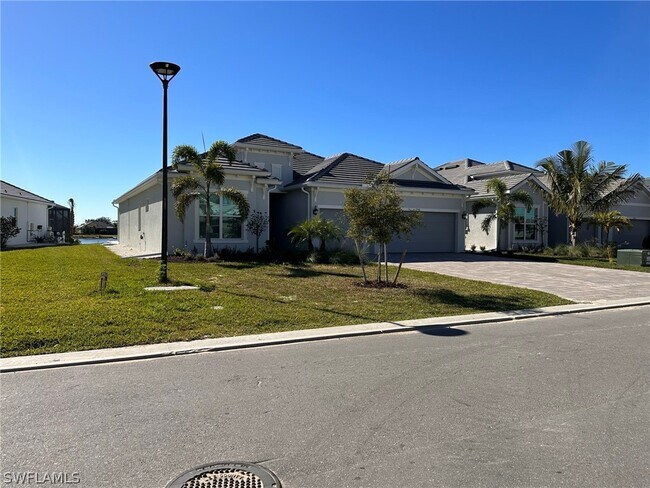 Foto del edificio - 13532 Blue Bay Cir