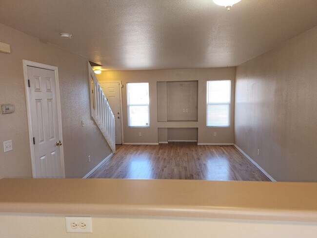 Foto del edificio - 2-Bedroom Briargate Townhouse