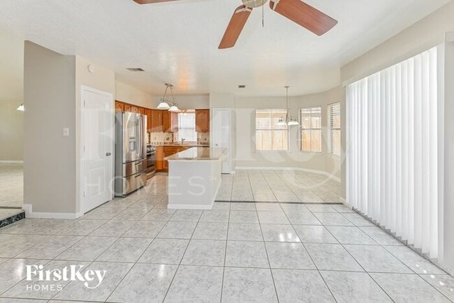 Building Photo - 8571 Spring Green Dr