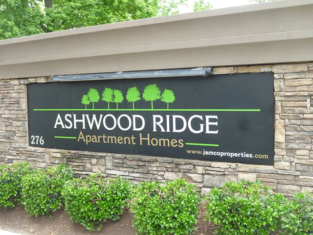 Foto principal - 276 Upper Riverdale Rd
