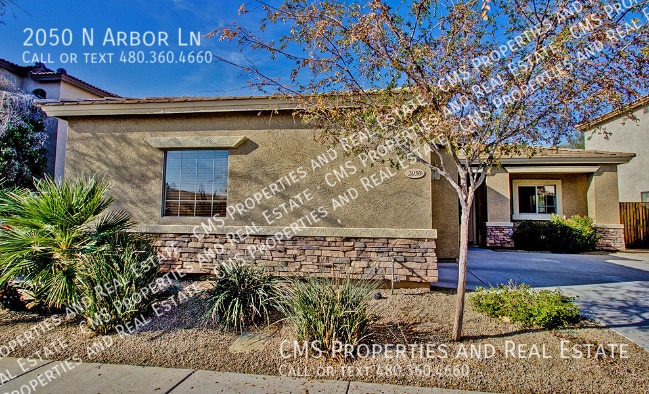 Building Photo - 2050 N Arbor Ln