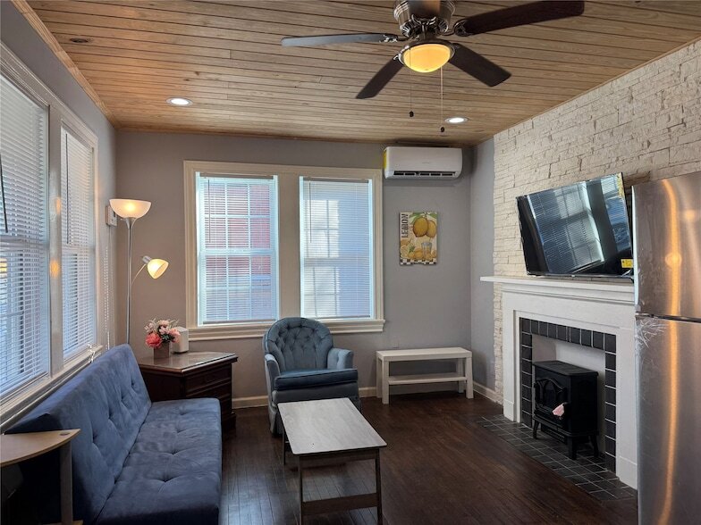 Foto principal - 915 8th St