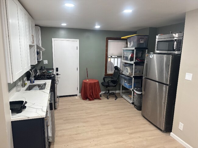 Foto del edificio - 514 S Longwood St