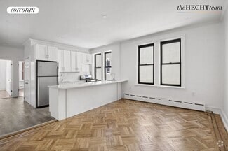 Building Photo - 216 E 93rd St