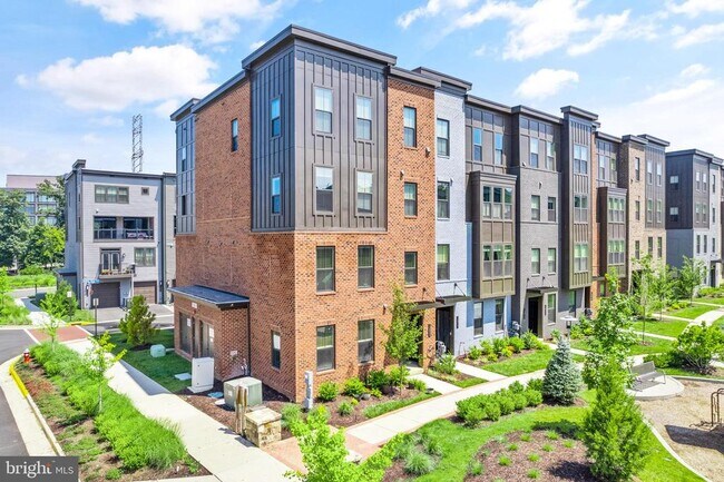 Foto del edificio - 12921 Sunrise Ridge Aly