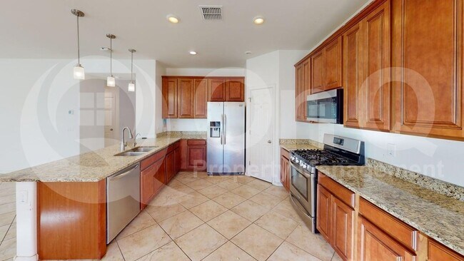 Foto del edificio - 3051 E Balsam Dr