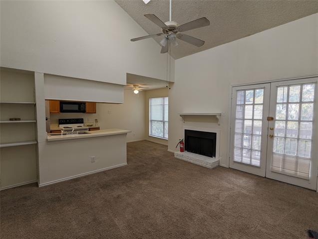 Building Photo - 5750 Phoenix Dr