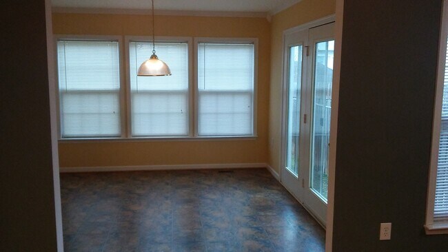 Dinning Room - 117 Dunlap Drive