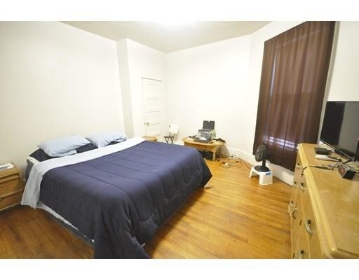 Foto del edificio - 57-59 Cushing Ave