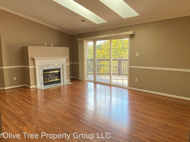 Building Photo - 2 br, 2 bath House - 173-6 Brookland Ct