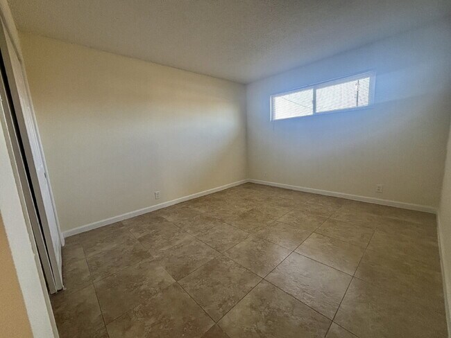 Foto del edificio - Secure, All-Inclusive 2-Bed with Wi-Fi & U...