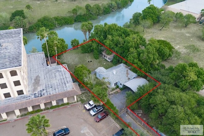 Foto del edificio - 3495 Boca Chica Blvd