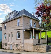 Building Photo - 712 Chambers Ave