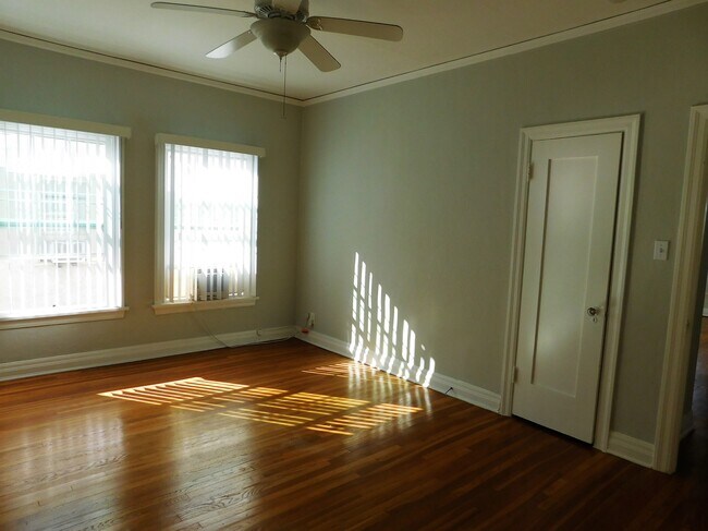 Foto del edificio - 1157 N Maryland Ave