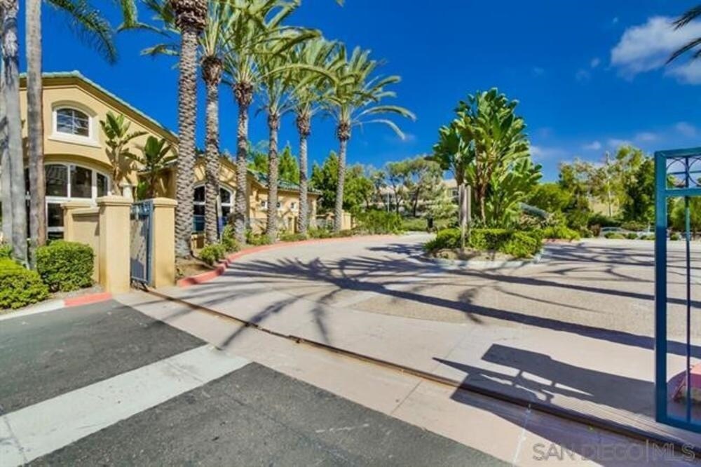 12362 Carmel Country Rd Unit 205, San Diego, CA 92130 Condo for Rent