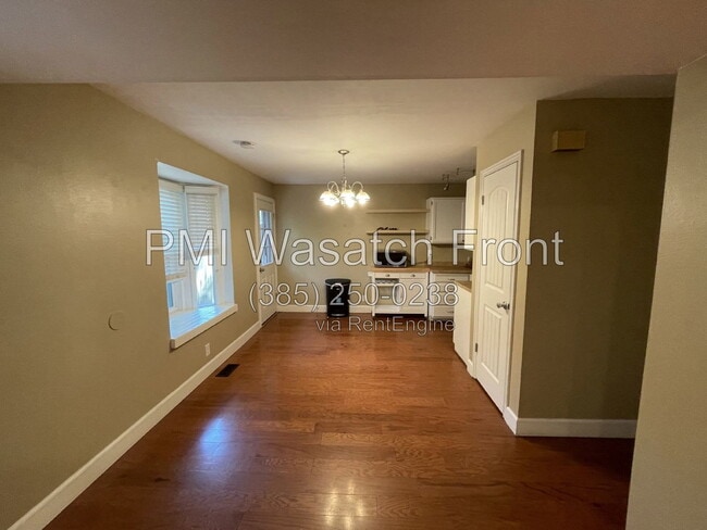 Photo - 662 East Cobblestone Lane Townhome