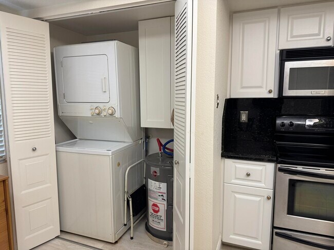 Foto del edificio - 1700 NW 80th Ave