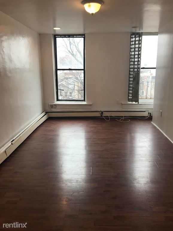 Foto del edificio - Studio, 1 bath  - 575 Saint Johns Pl