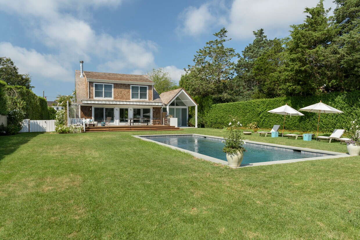 Foto principal - 129 Halsey Ln