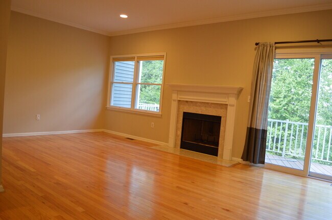 Foto del edificio - 51 Autumn Ridge Rd