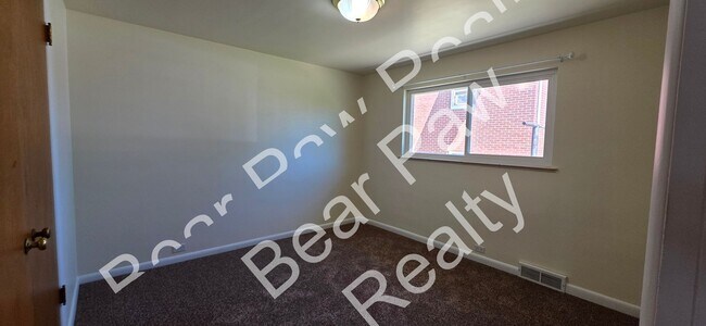Foto del edificio - 1535 Hot Springs Ave