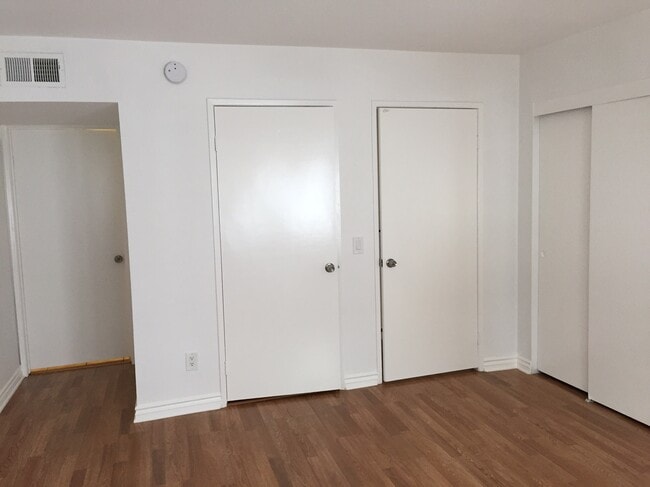 Building Photo - 8735 Variel Ave