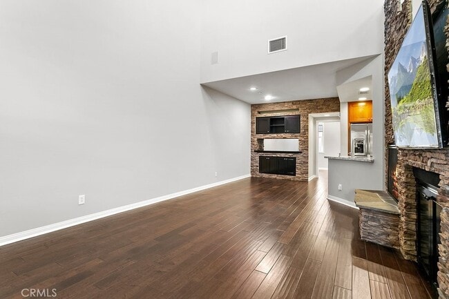 Building Photo - 84 Meridian Dr