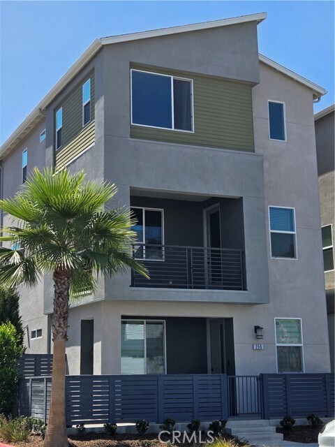 Foto del edificio - 250 N Standard Ave