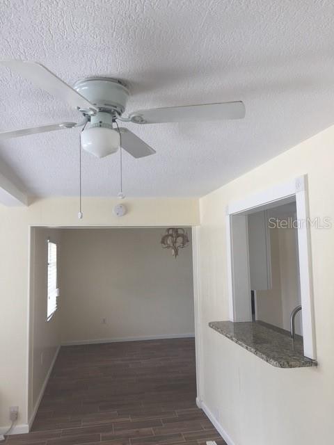 Foto del edificio - 705 Cypress Pl