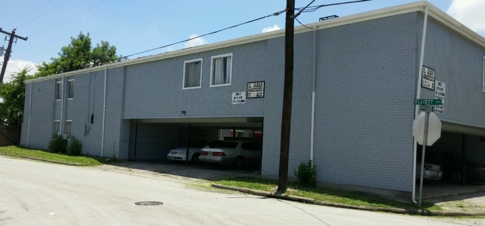 Primary Photo - 1617 Marlin St