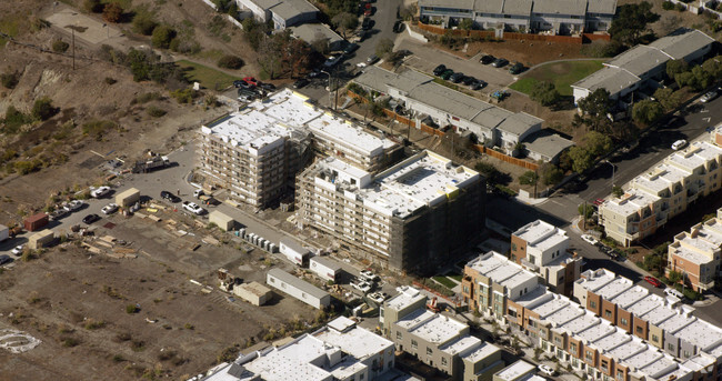 Foto aérea - Pacific Pointe at the Shipyard