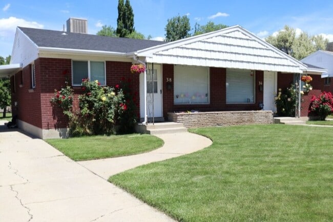Building Photo - 38 W 1500 S