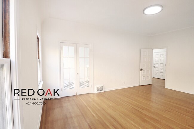 Foto del edificio - 180 S Sycamore Ave