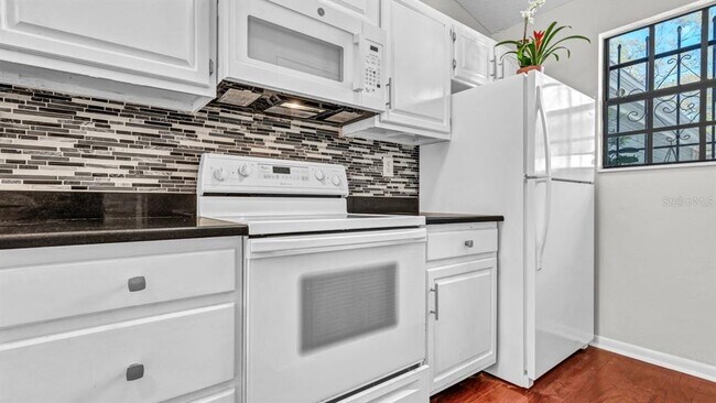 Foto del edificio - 1746 Castle Rock Rd