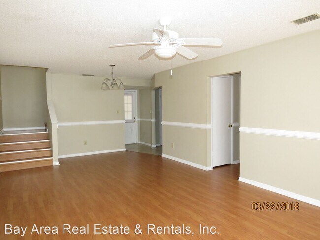 Building Photo - 3 br, 2 bath House - 10017 1/2 N Myrtle St