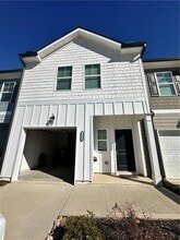 Building Photo - 115 Buckingham Ln