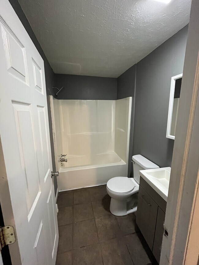 Foto del edificio - 1771-1773 E. 37th St.