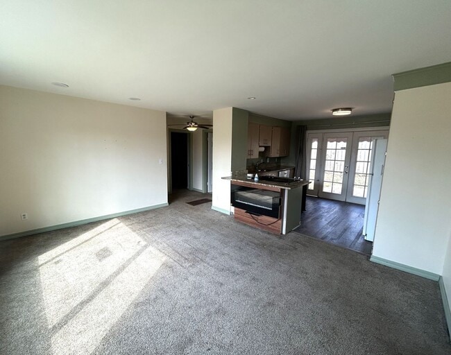 Building Photo - 2 bedroom 1 bath home