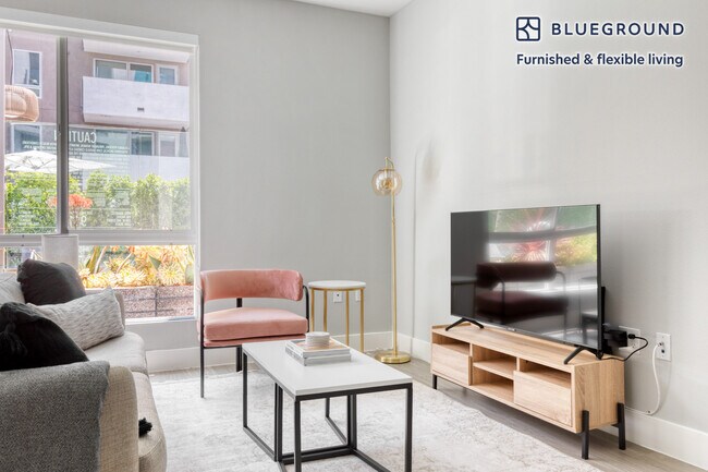 Foto del edificio - 230 W 3rd St