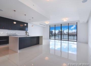 Foto del edificio - 3300 NE 188th St