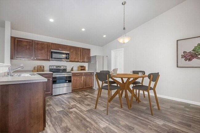 Foto del edificio - 59524 Glidden St