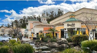 Building Photo - 24803 Cll Cedro