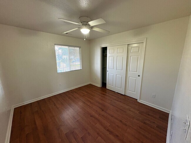 Building Photo - Elegant Home in Established Neighborhood! Price Reduced!