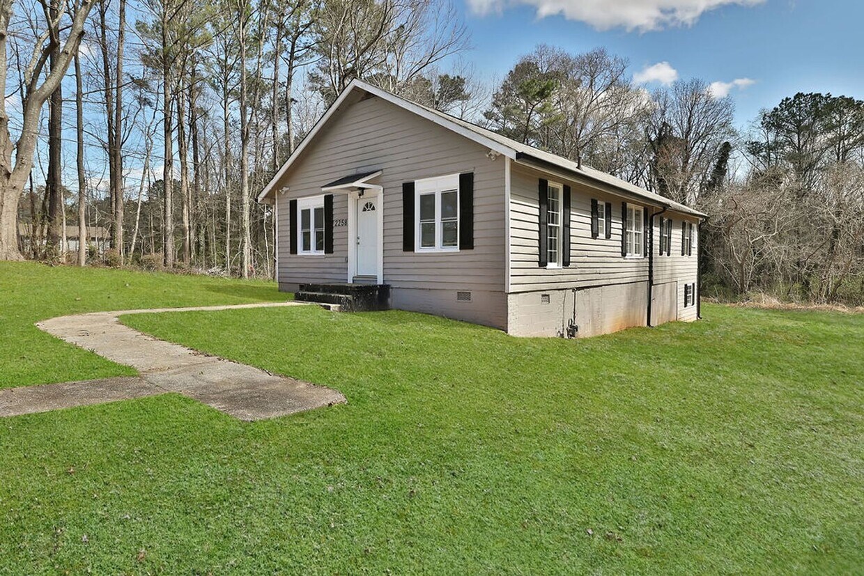 Primary Photo - Beautiful renovated Home