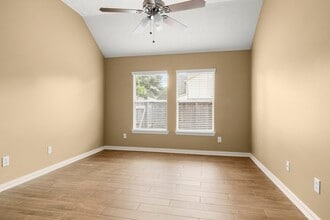 Building Photo - 19830 Broadhead Manor Dr