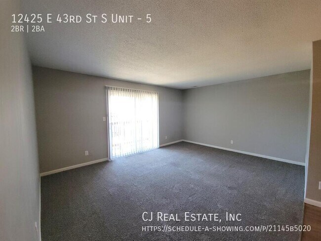 Building Photo - 12425 East 43rd St S