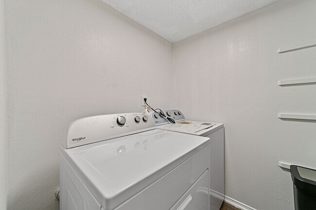 Interior Photo - Lakeside Apartments