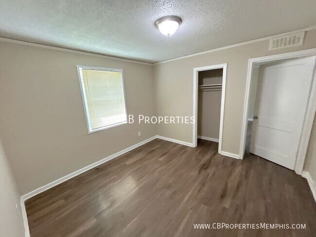 Foto del edificio - 2314 Norman Ave