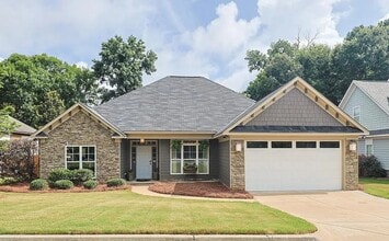 Building Photo - 1537 Magnolia Way